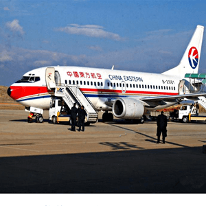 丹东航空托运航空快运业稳步发展的原因是什么？